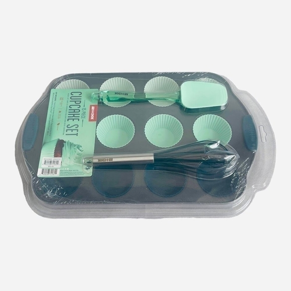 NIB Art+Cook 15-Pc Cupcake Pan Silicone Liners & Tools Set Mint Green Baking Set - Picture 4 of 5